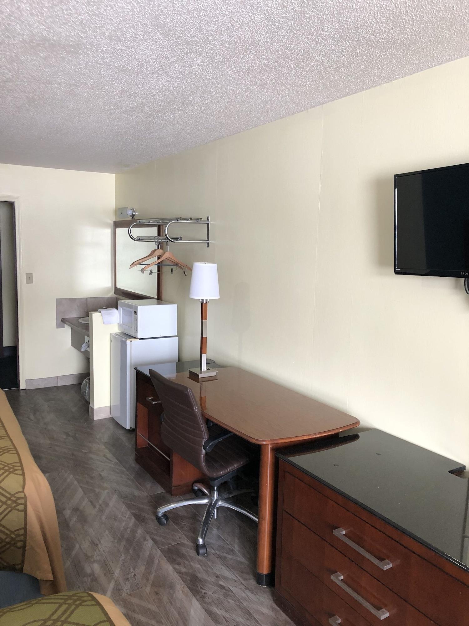 Western Inn South Kearney Bagian luar foto