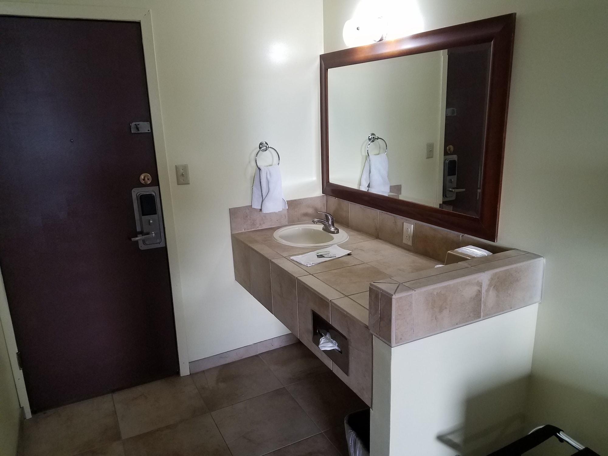 Western Inn South Kearney Bagian luar foto