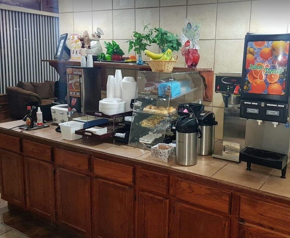 Western Inn South Kearney Bagian luar foto
