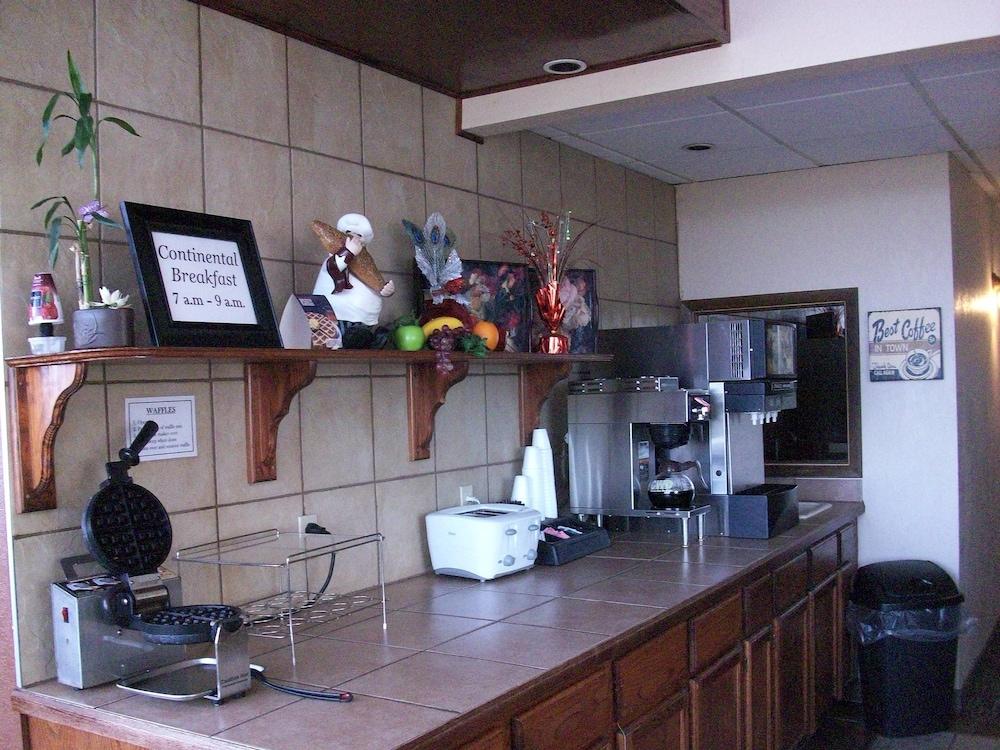 Western Inn South Kearney Bagian luar foto