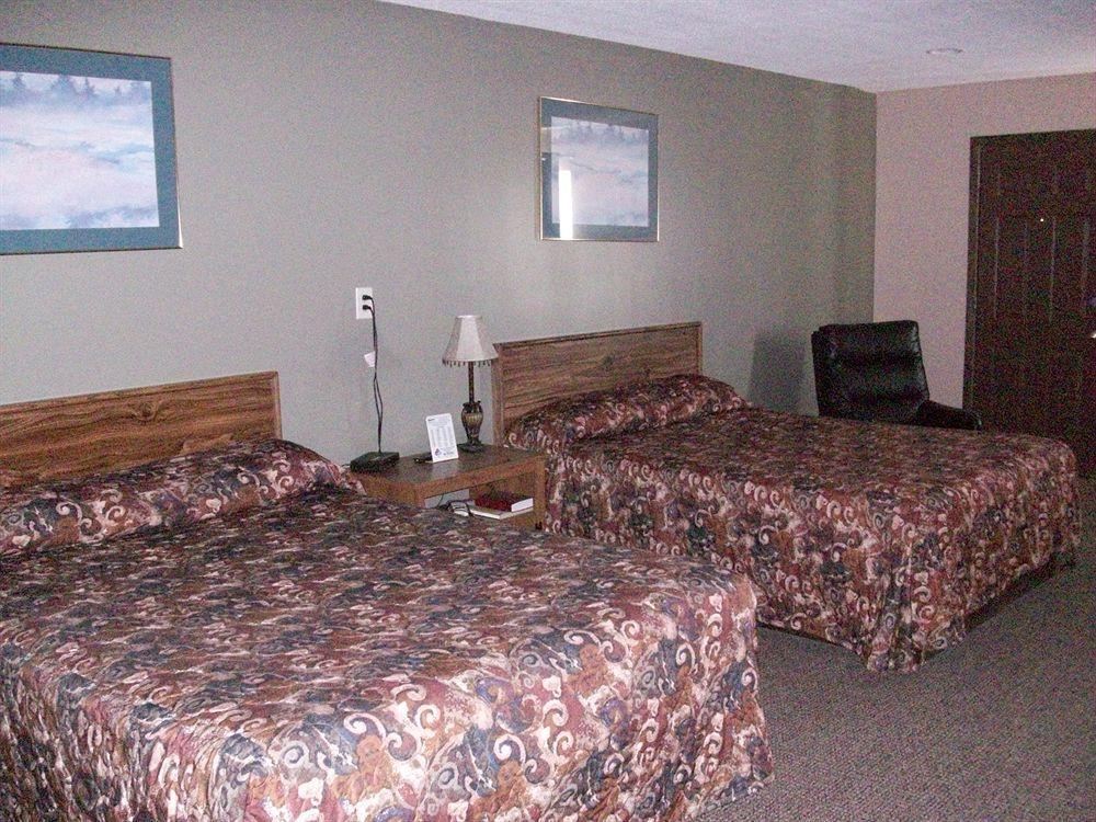 Western Inn South Kearney Bagian luar foto