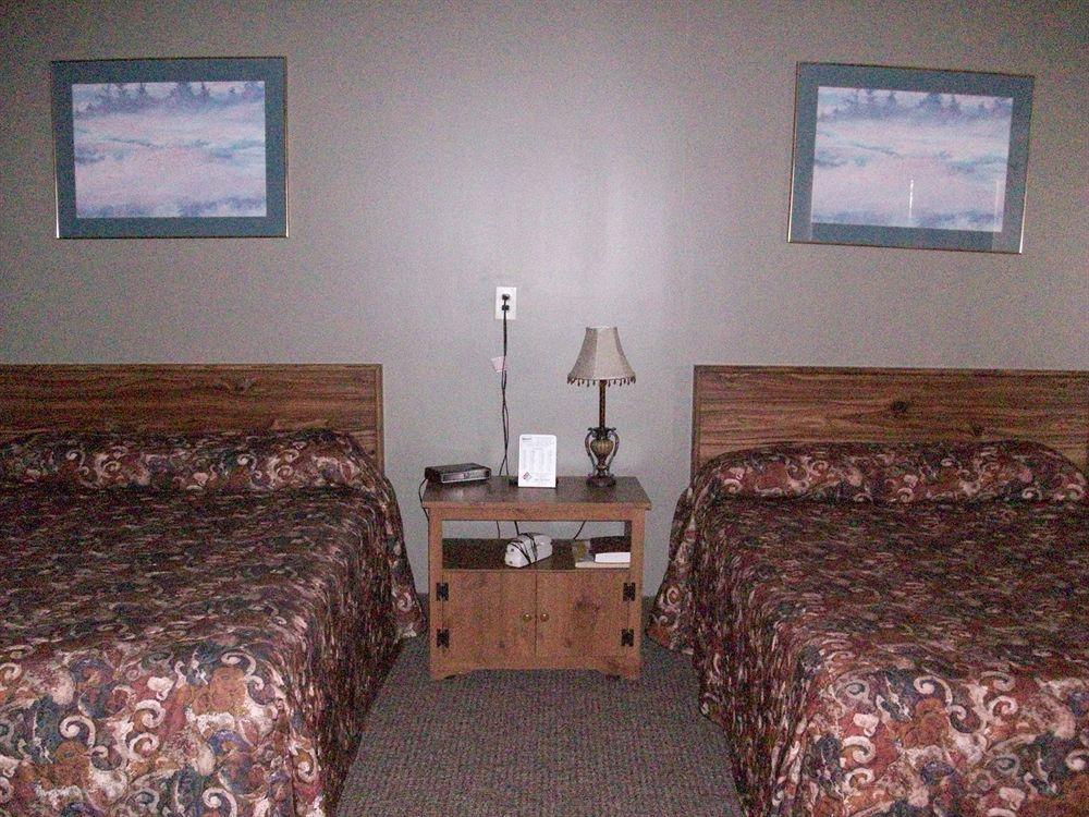 Western Inn South Kearney Bagian luar foto