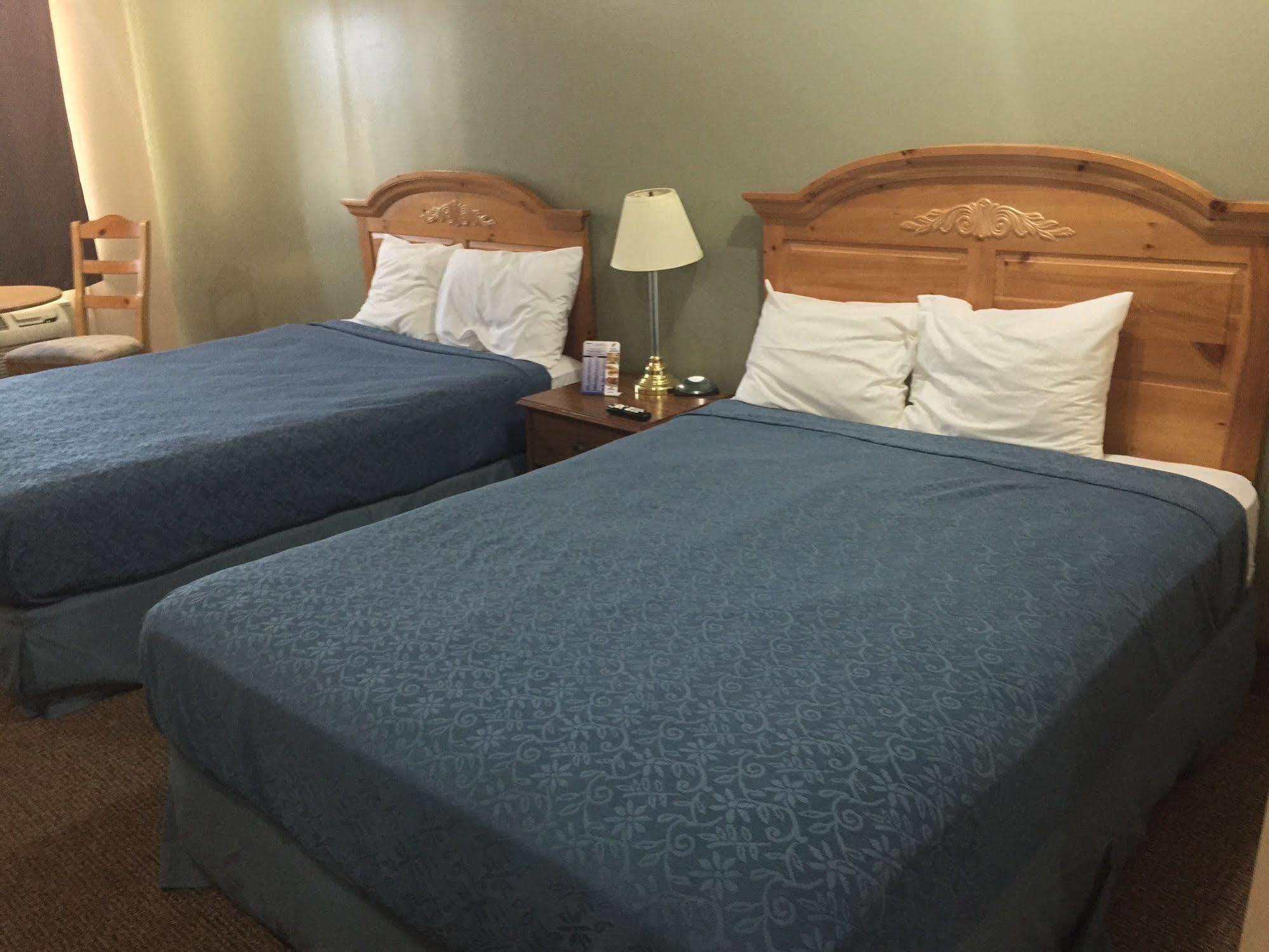 Western Inn South Kearney Bagian luar foto