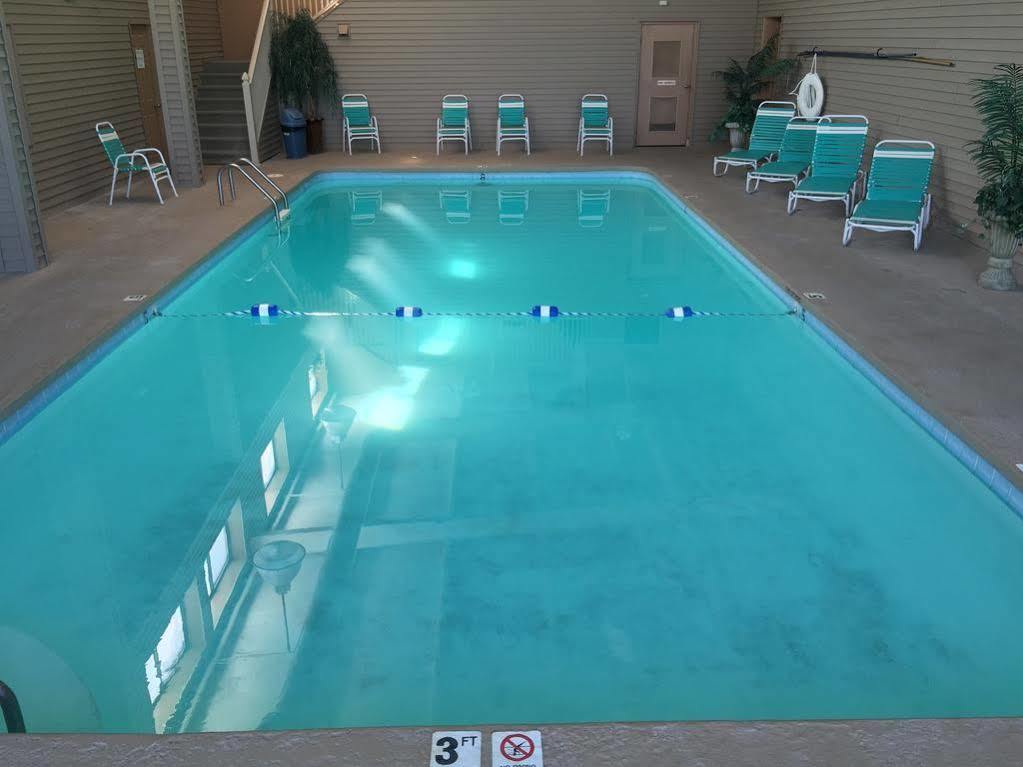 Western Inn South Kearney Bagian luar foto