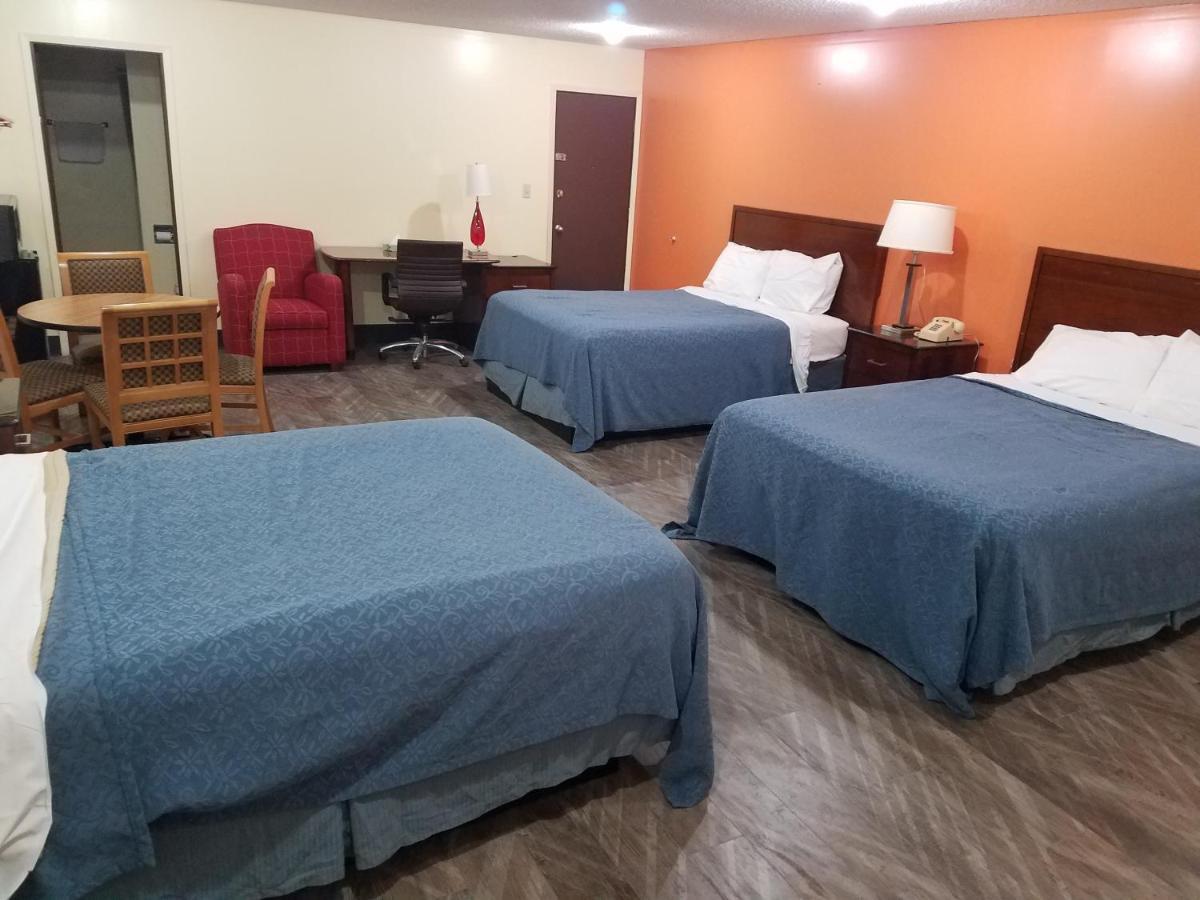 Western Inn South Kearney Bagian luar foto