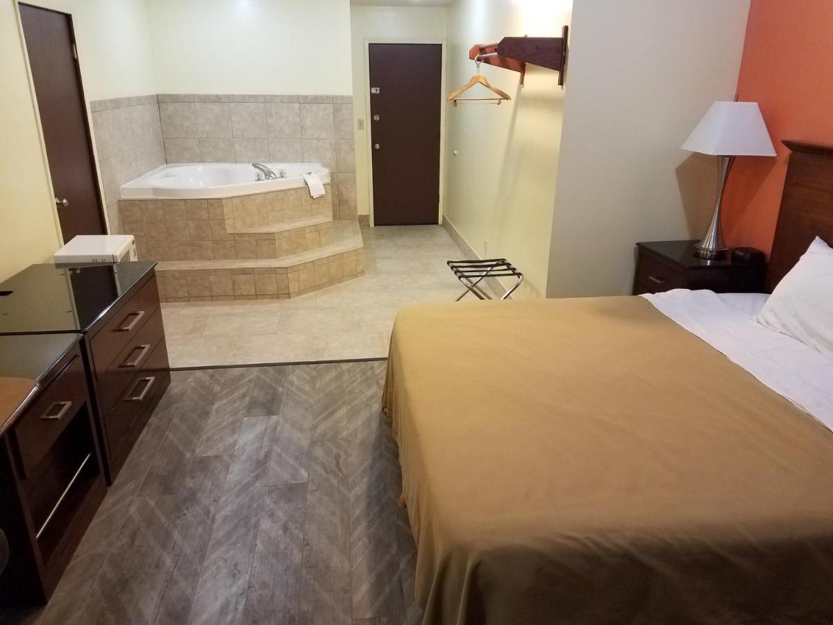 Western Inn South Kearney Bagian luar foto