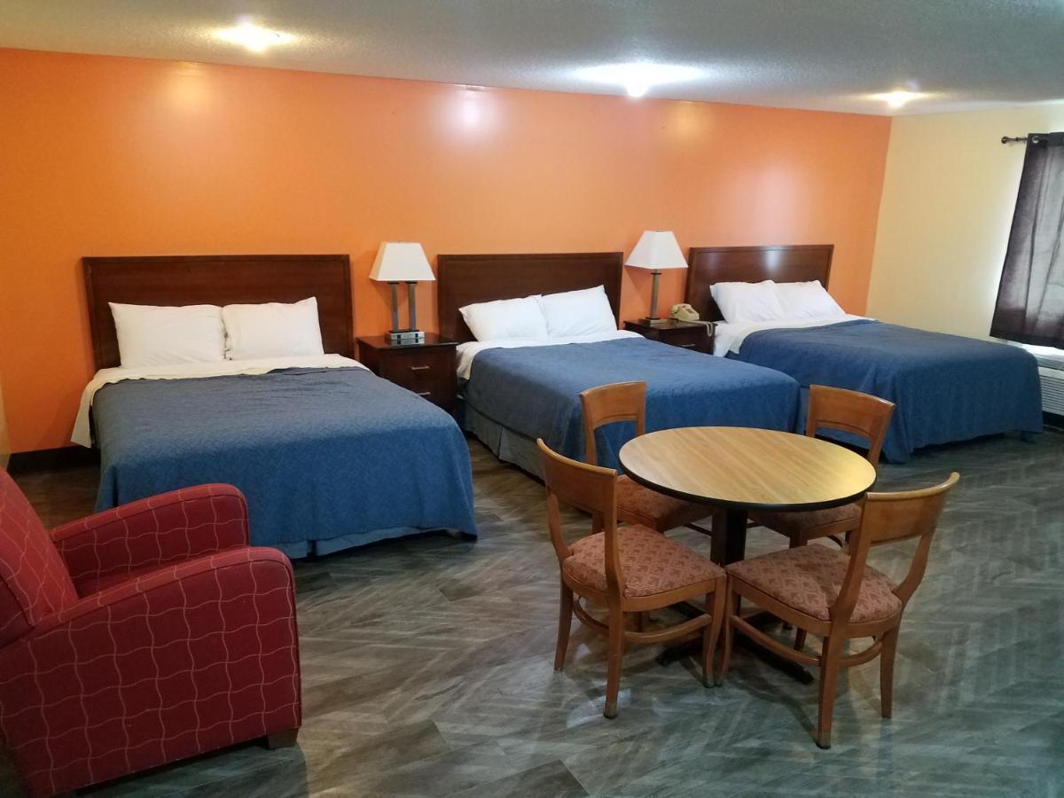 Western Inn South Kearney Bagian luar foto